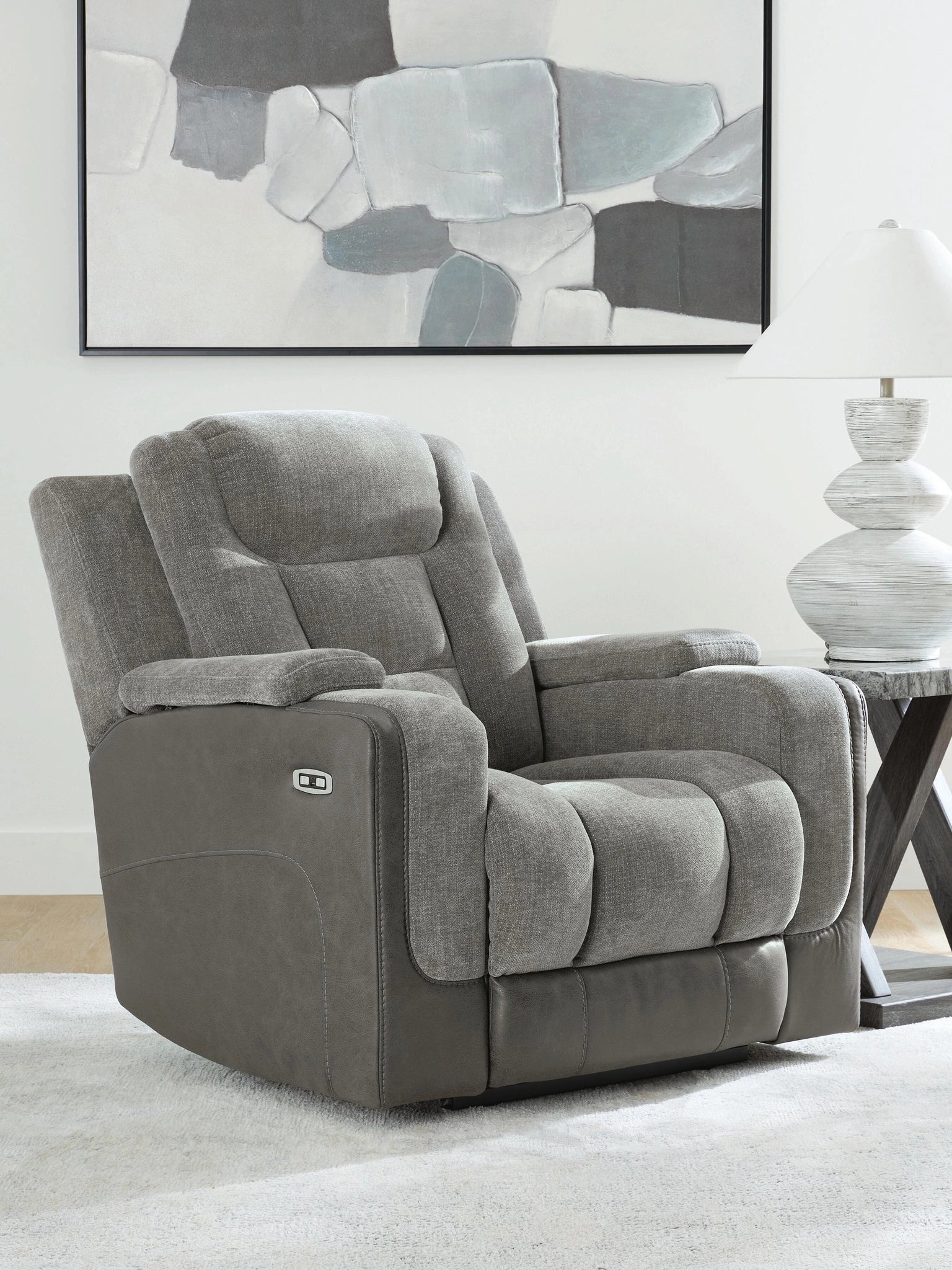 Mixed Motion Recliner