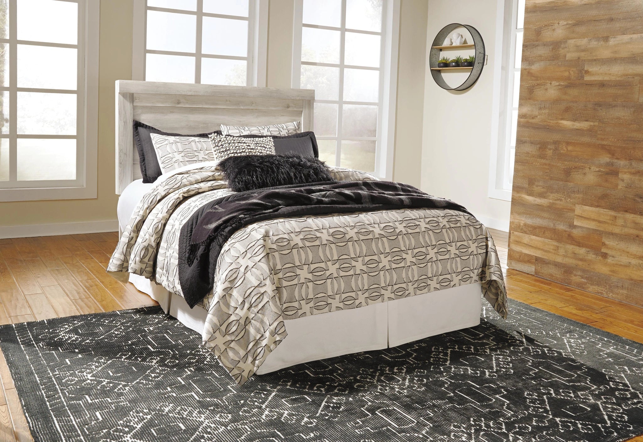 Bellaby Bed