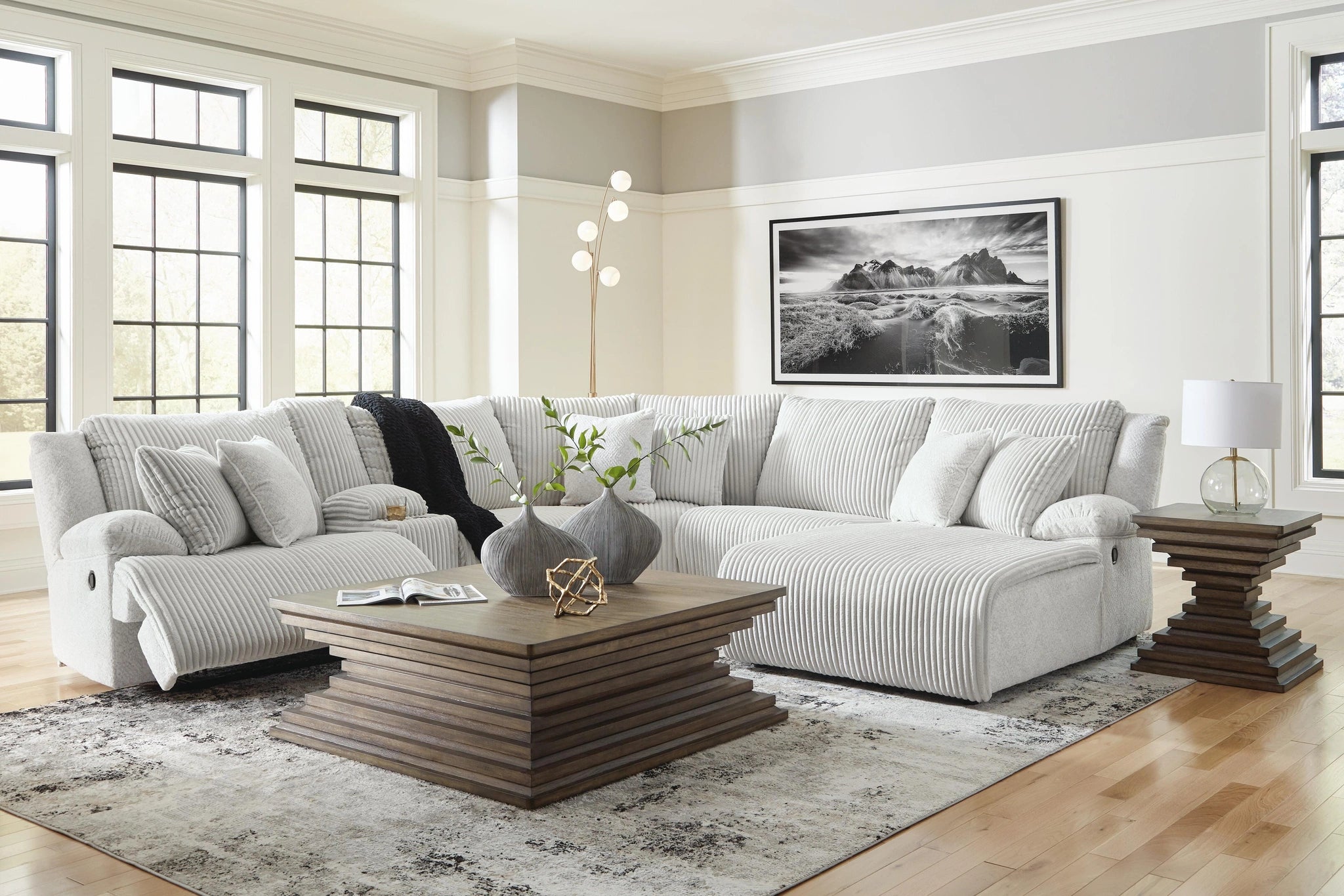 Top Tier Reclining Sectional with Chaise