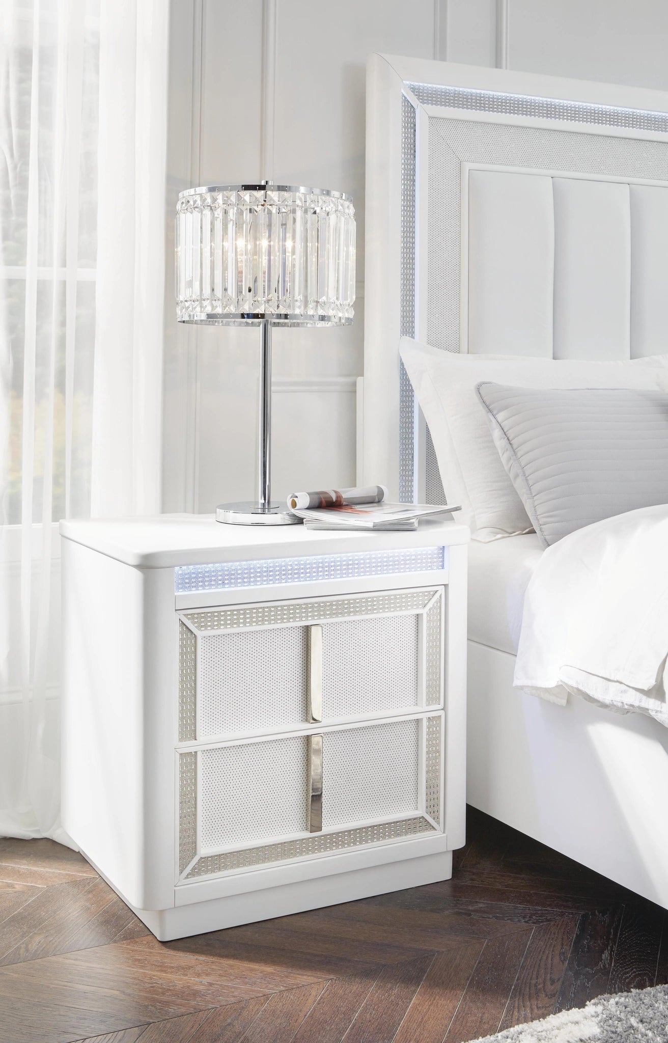 Chalanna Bedroom Set