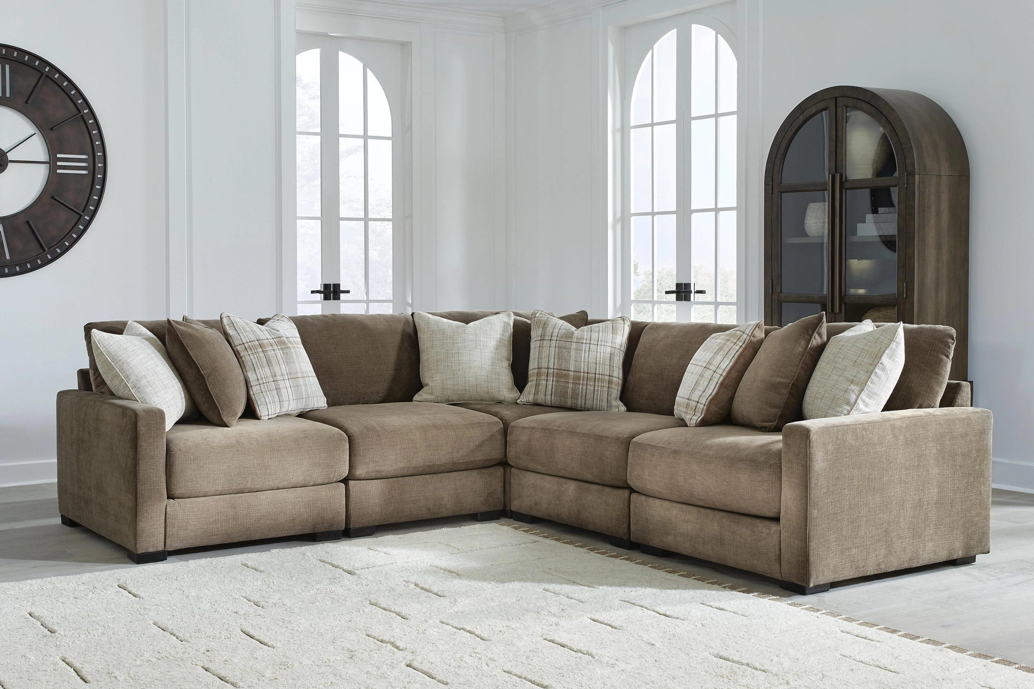 Camellia-Court Sectional