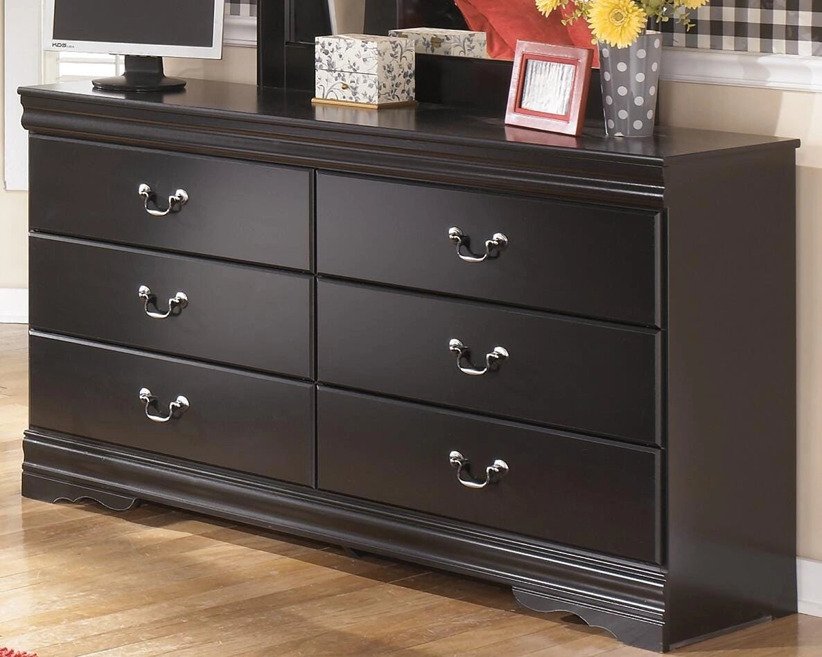 Huey Vineyard Dresser
