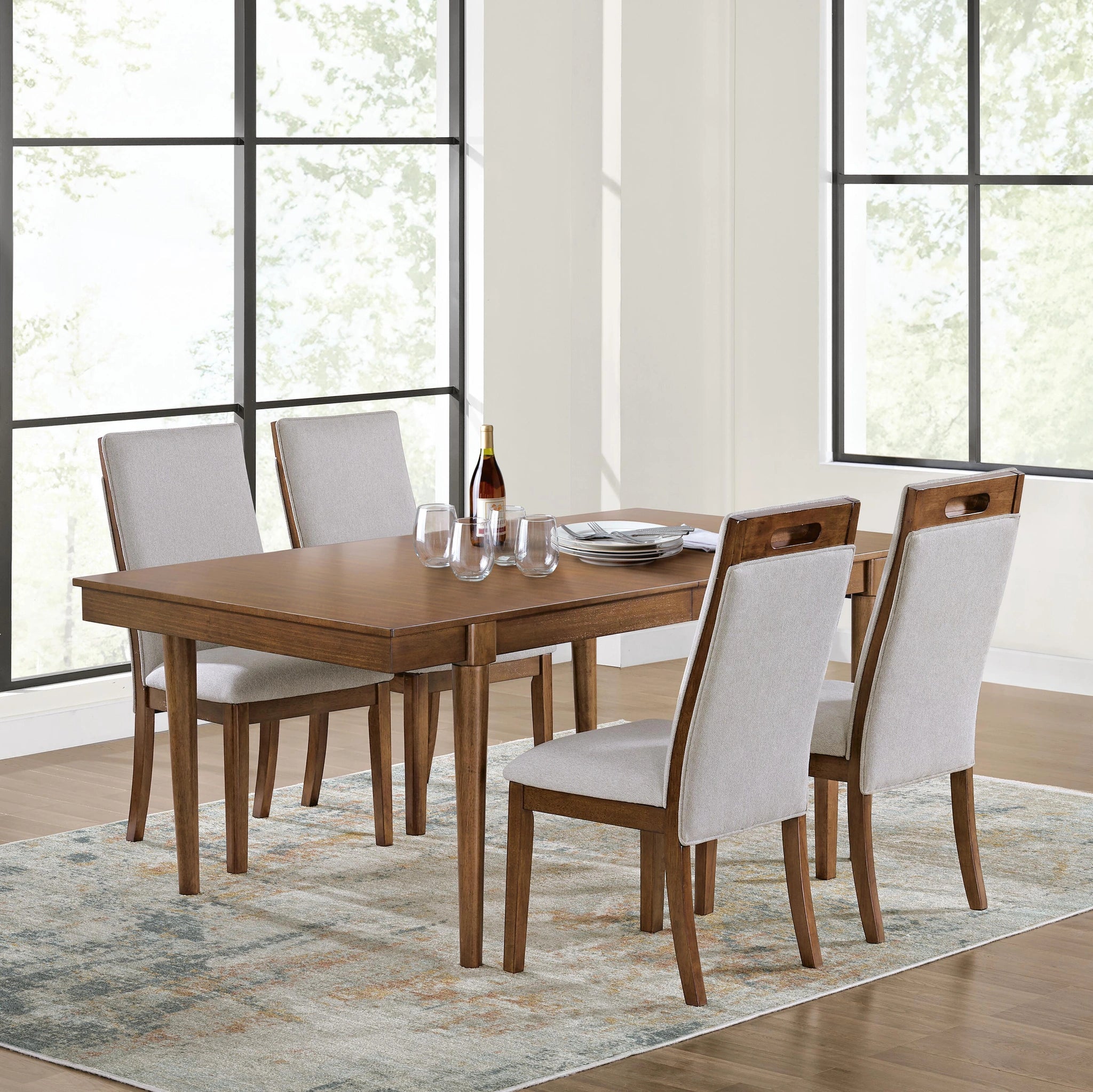 Lyncott Dining Room Set