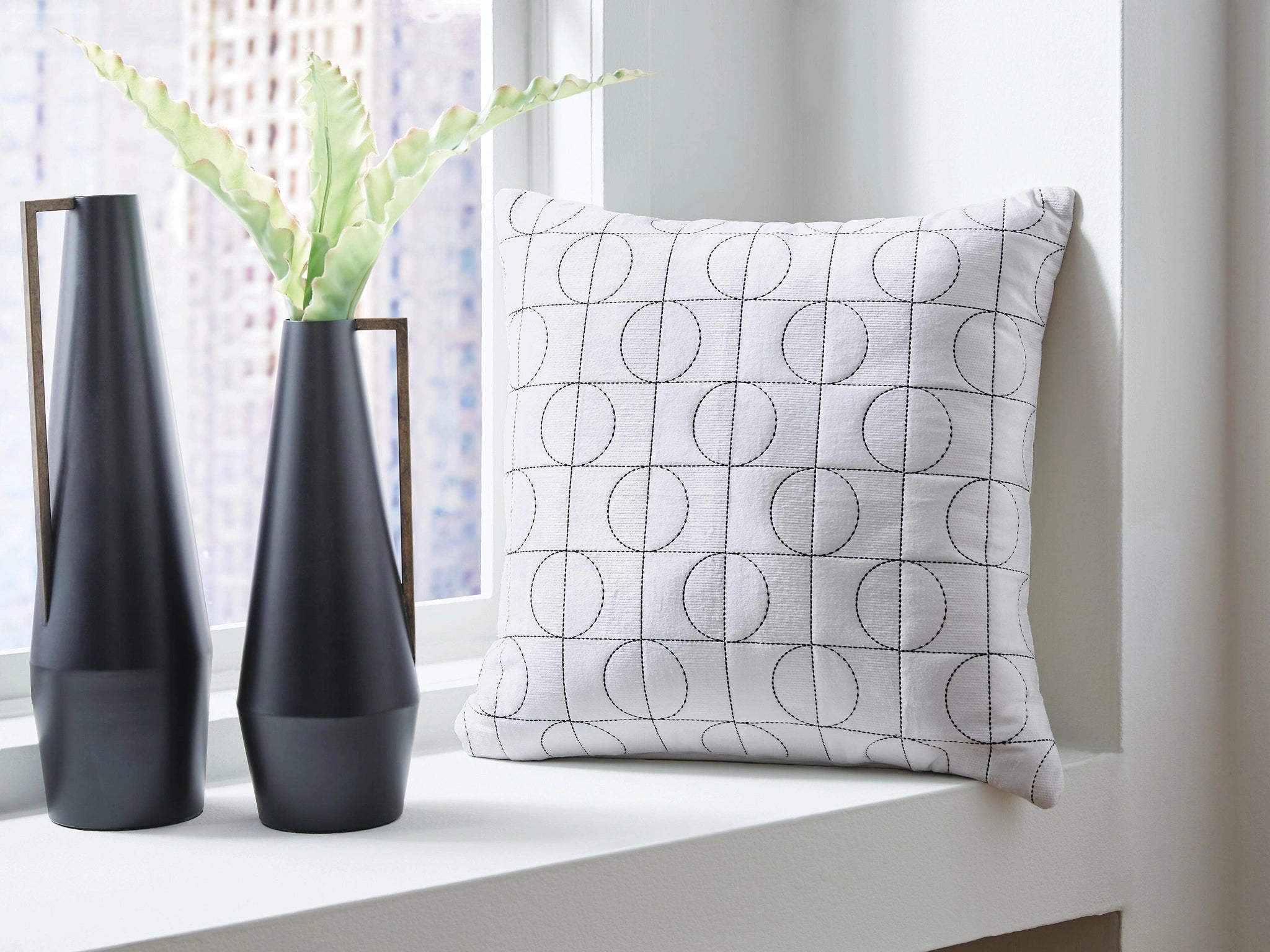 Kydner Pillow (Set of 4)