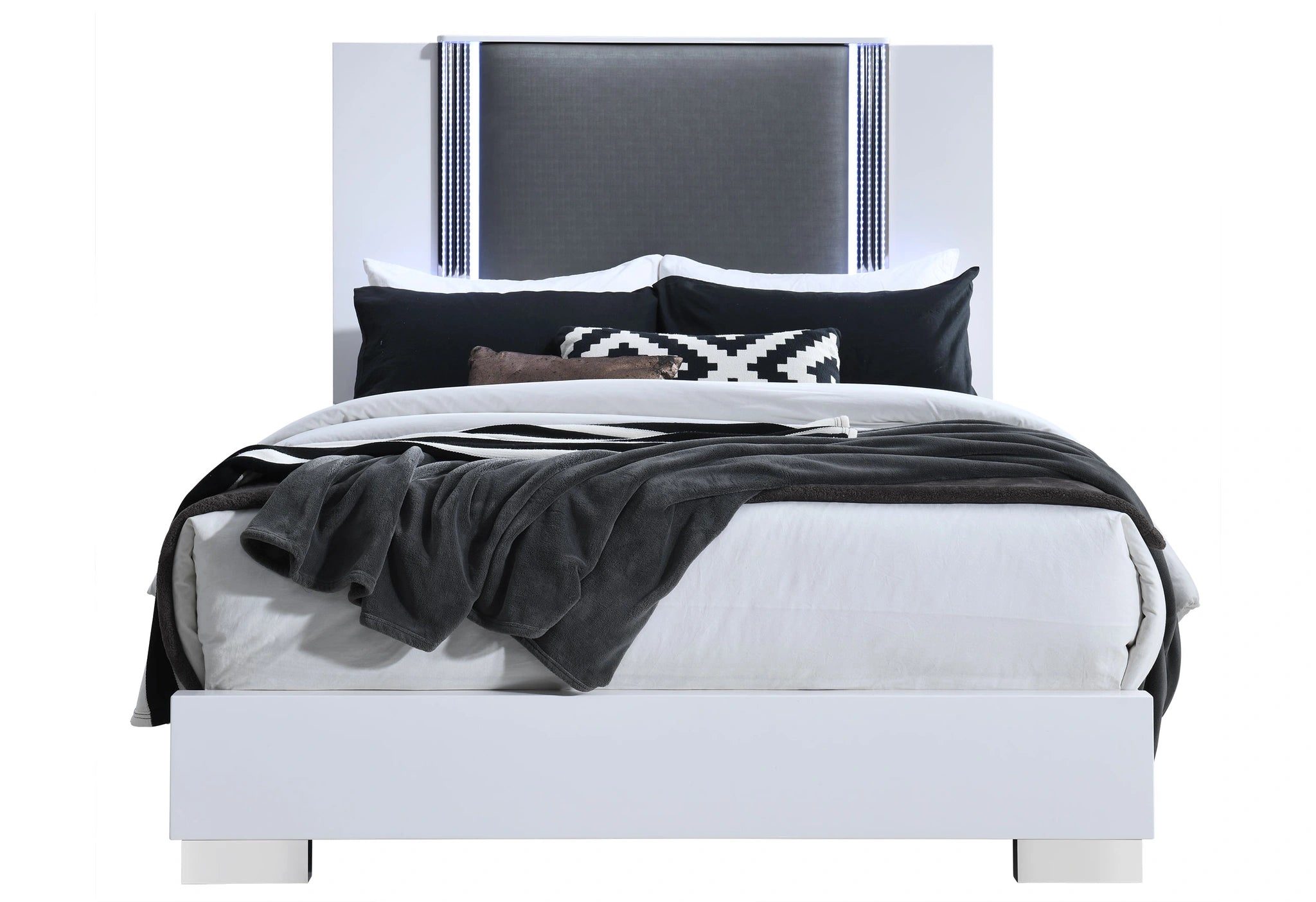 Ylime Smooth White Bed, Dresser, Mirror, Nightstand