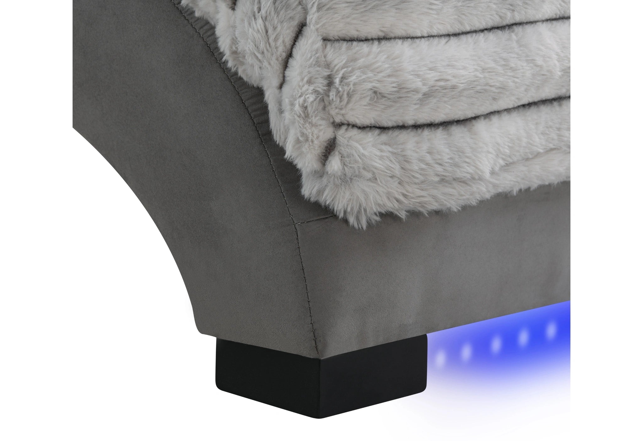 Dominic Nickel/Grey 36 Chaise with USB
