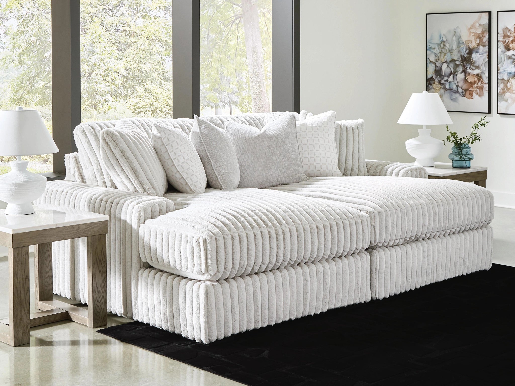 Stupendous Super Chaise