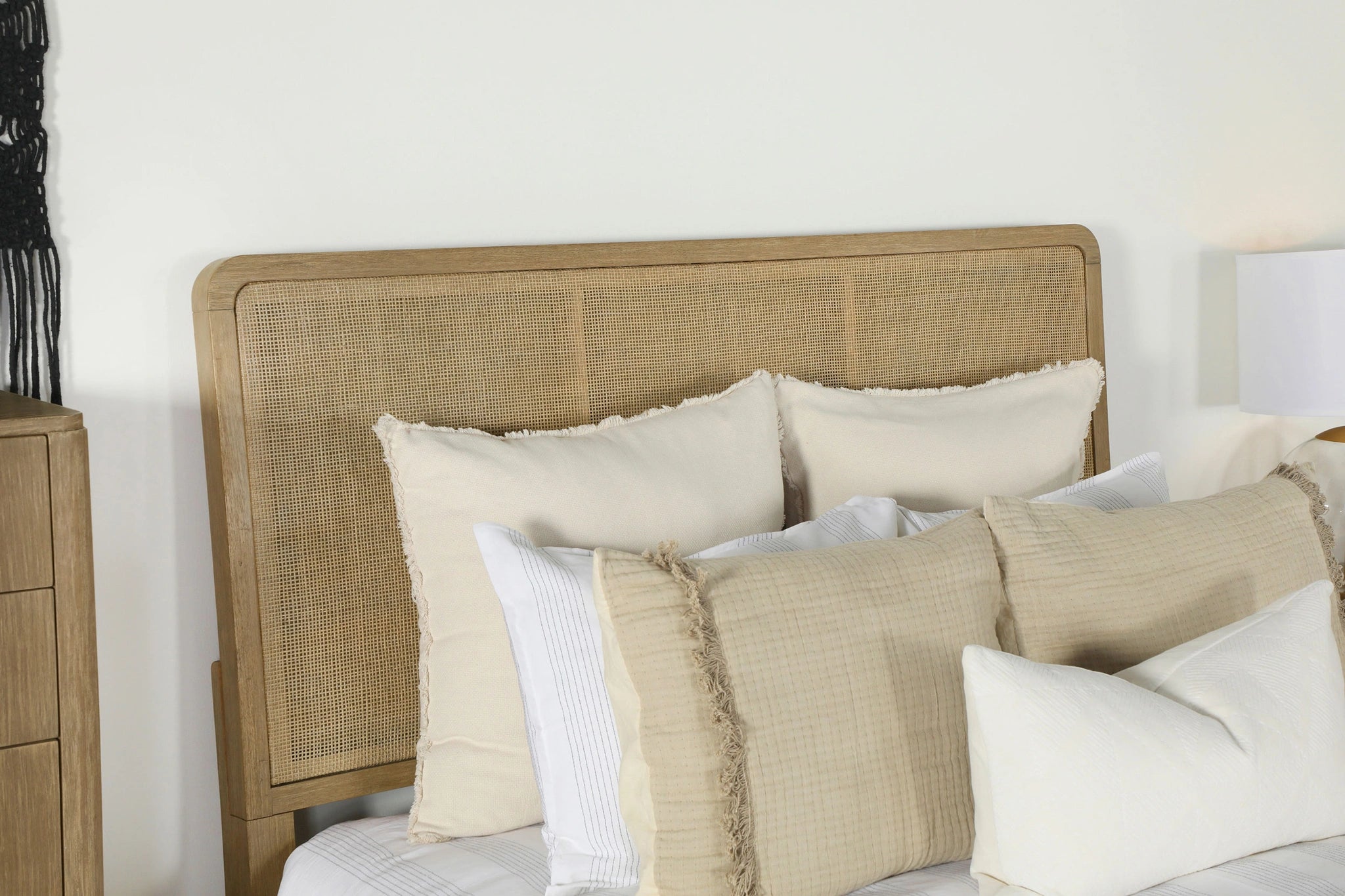 Arini Panel Bed