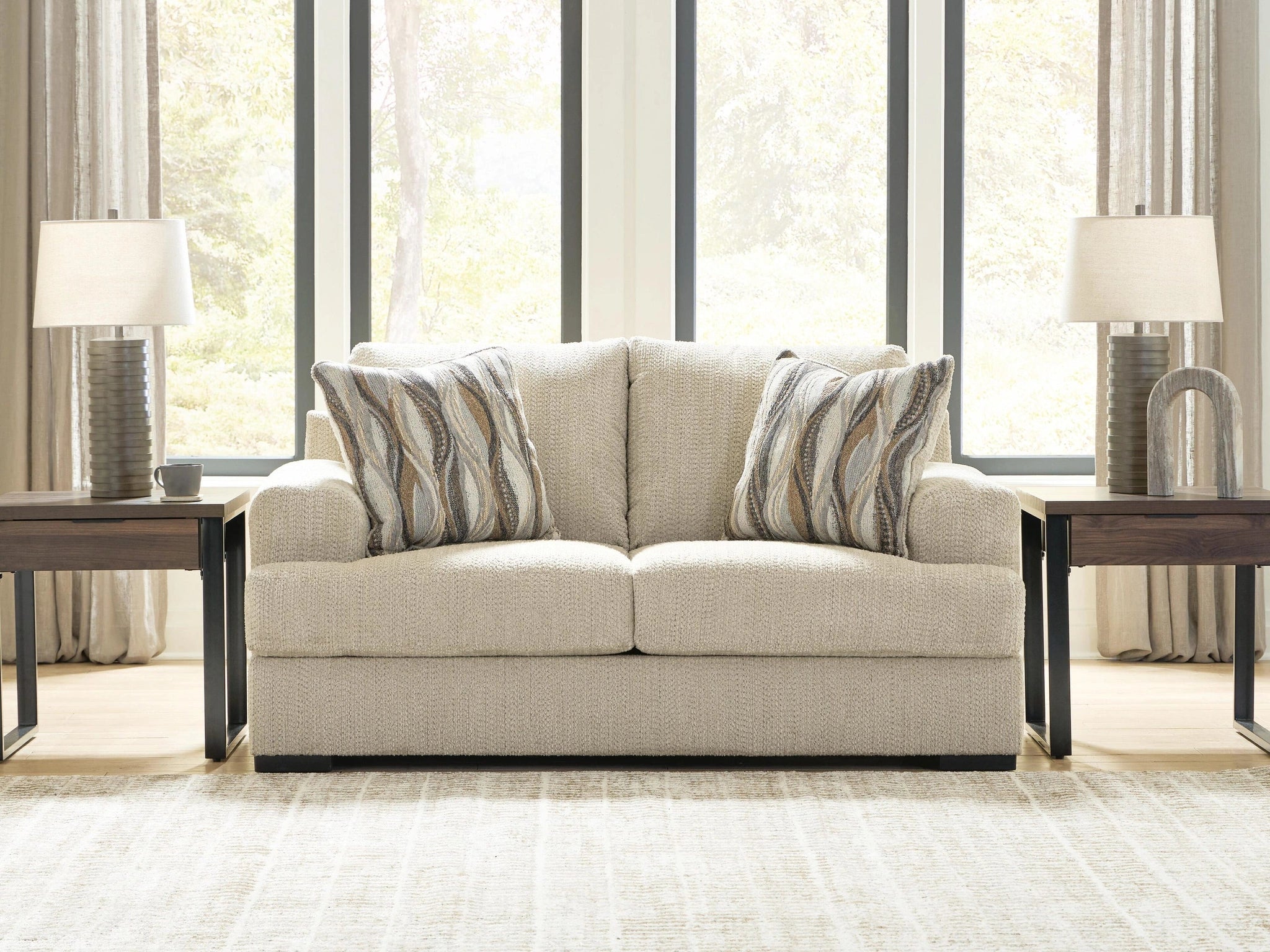 Lofwood Loveseat