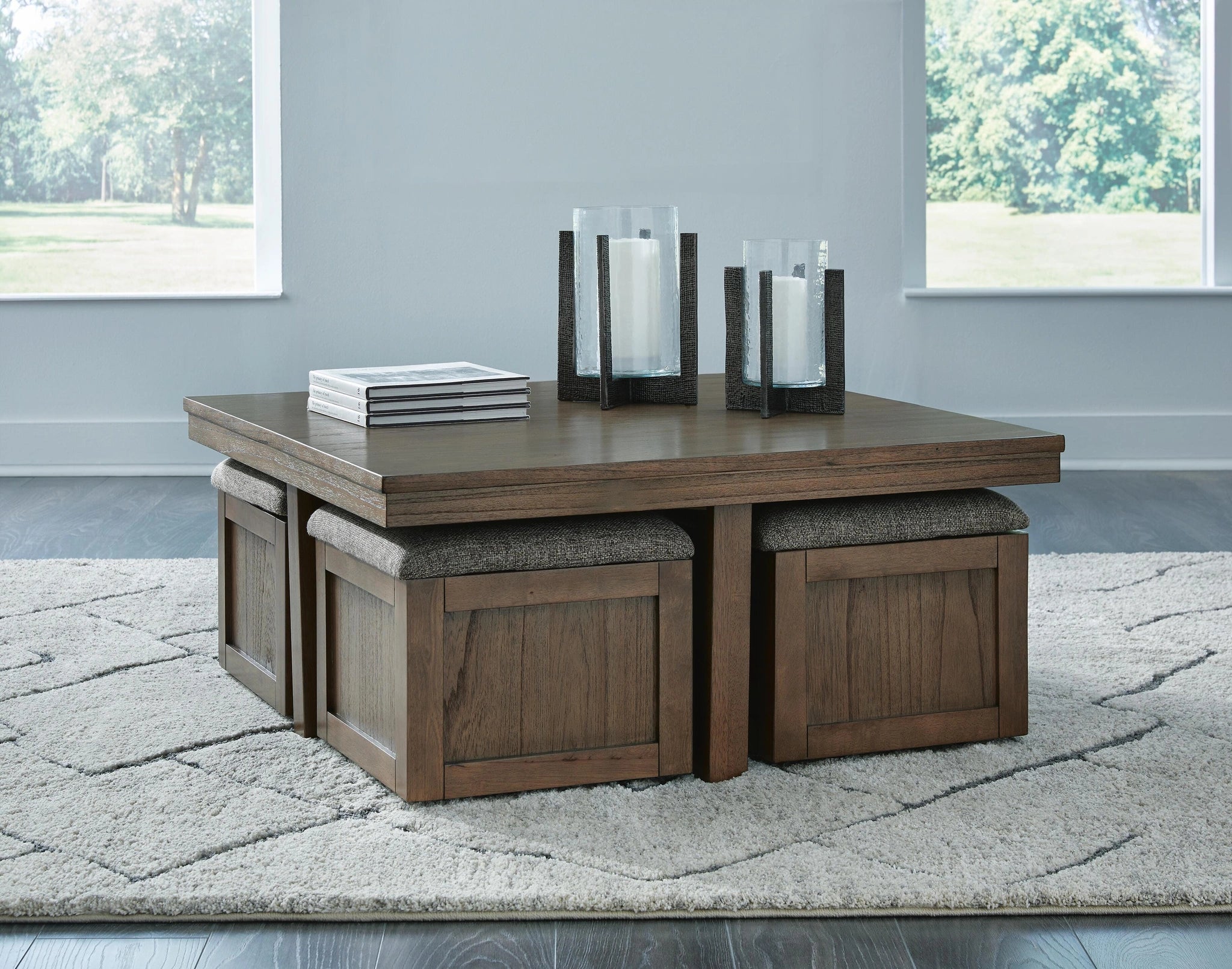 Boardernest Coffee Table with 4 Stools