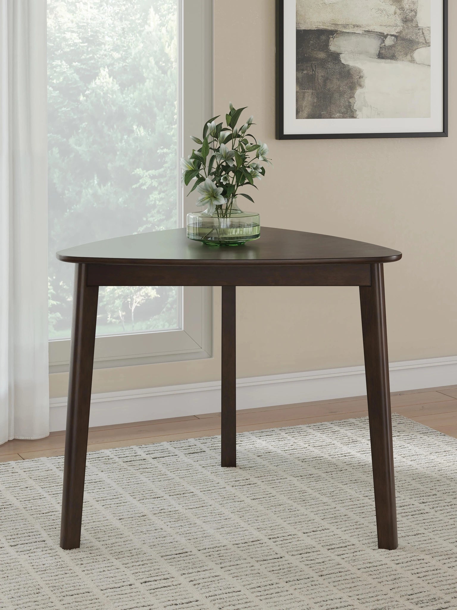 Mallenette Dining Room Set