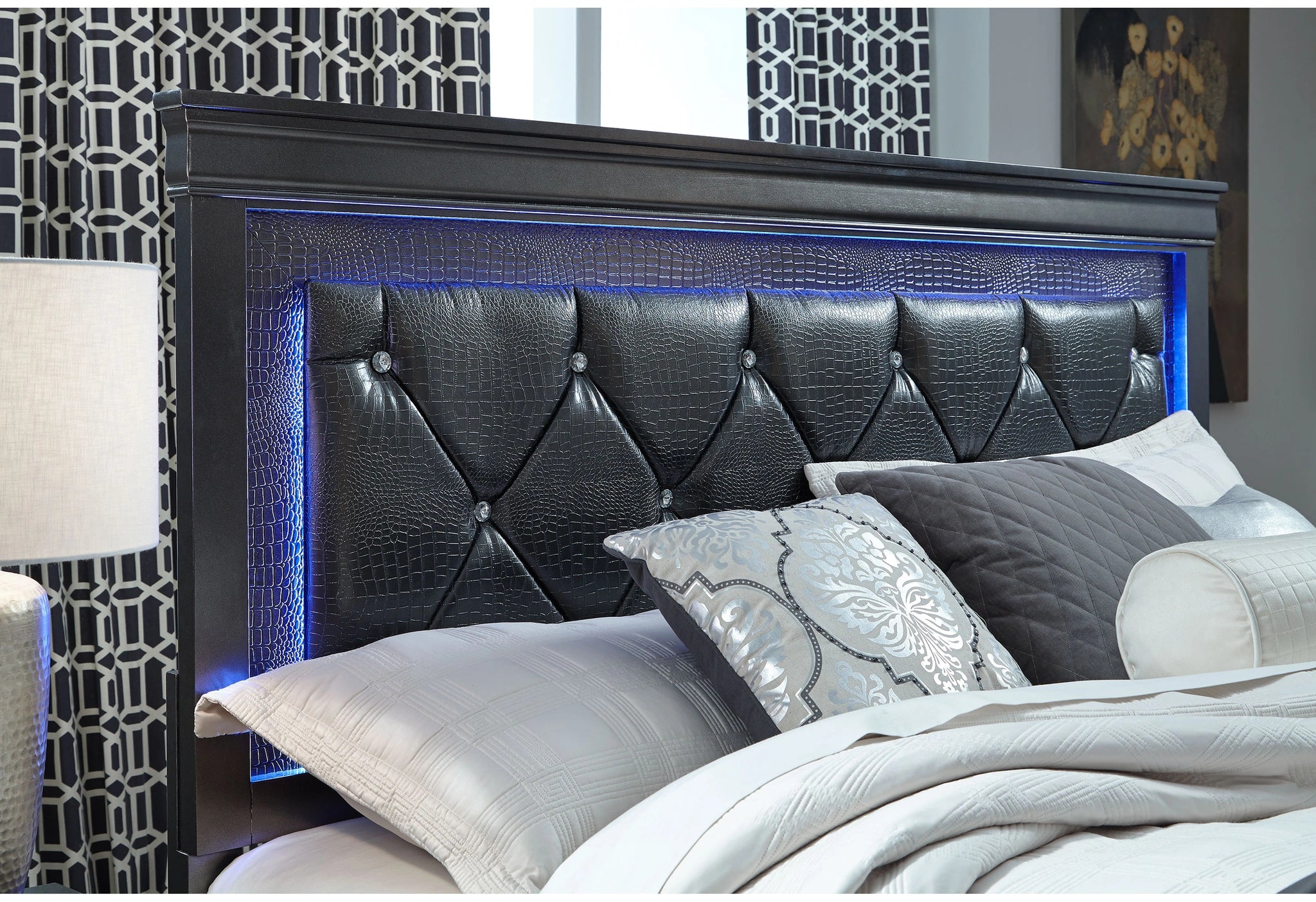 Pompei Queen Bed, Dresser, Mirror and 2 Nightstands