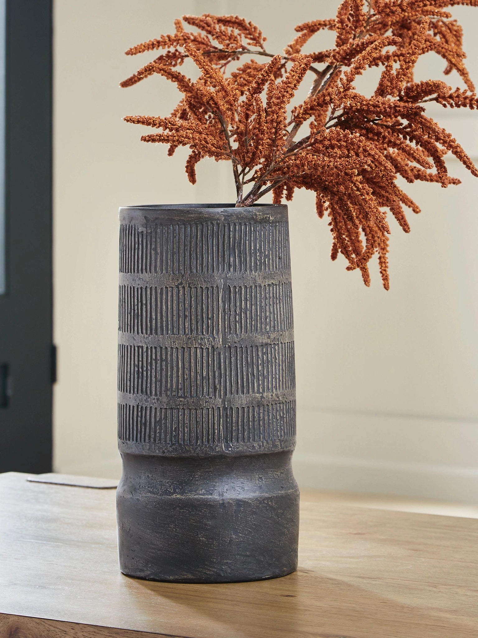 Beninworth Vase